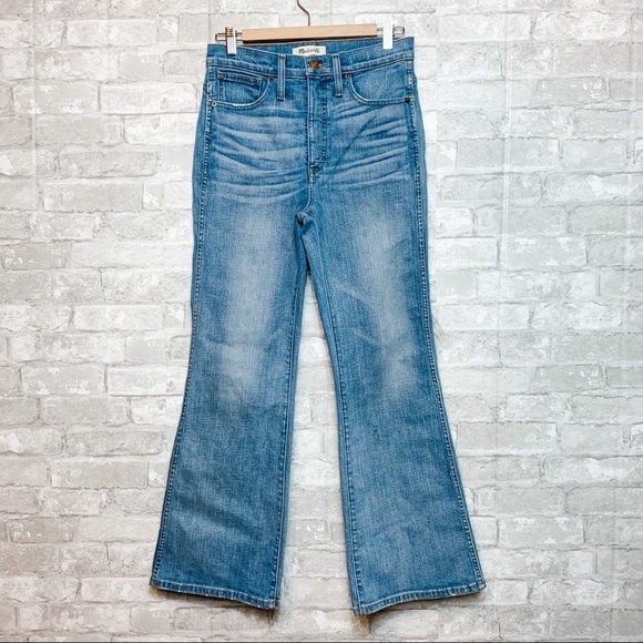 Madewell Retro Hi Rise Flare Jeans in Norwich Wash - Picture 6 of 10